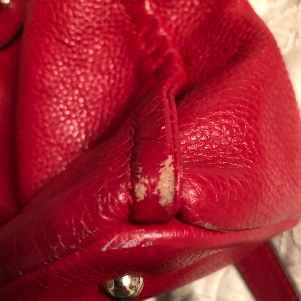Rowallan Red Pebbled Leather Bag - Picture 6 of 8
